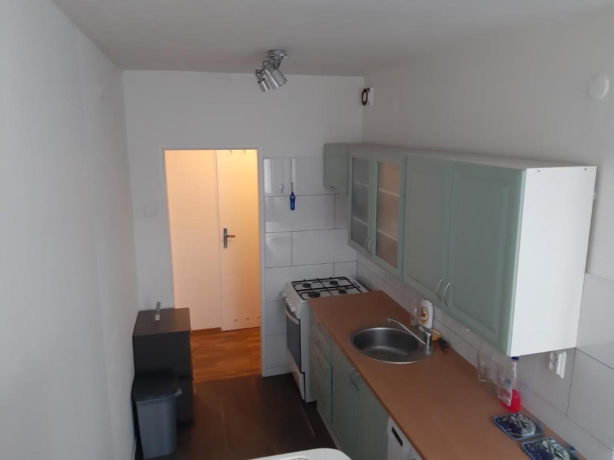 Prague In Near Golf Club, Aqua-hipo-autodrom In Apartment